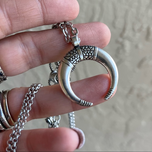 Handmade maille choker & up side down moon charm necklace - Picture 3 of 11